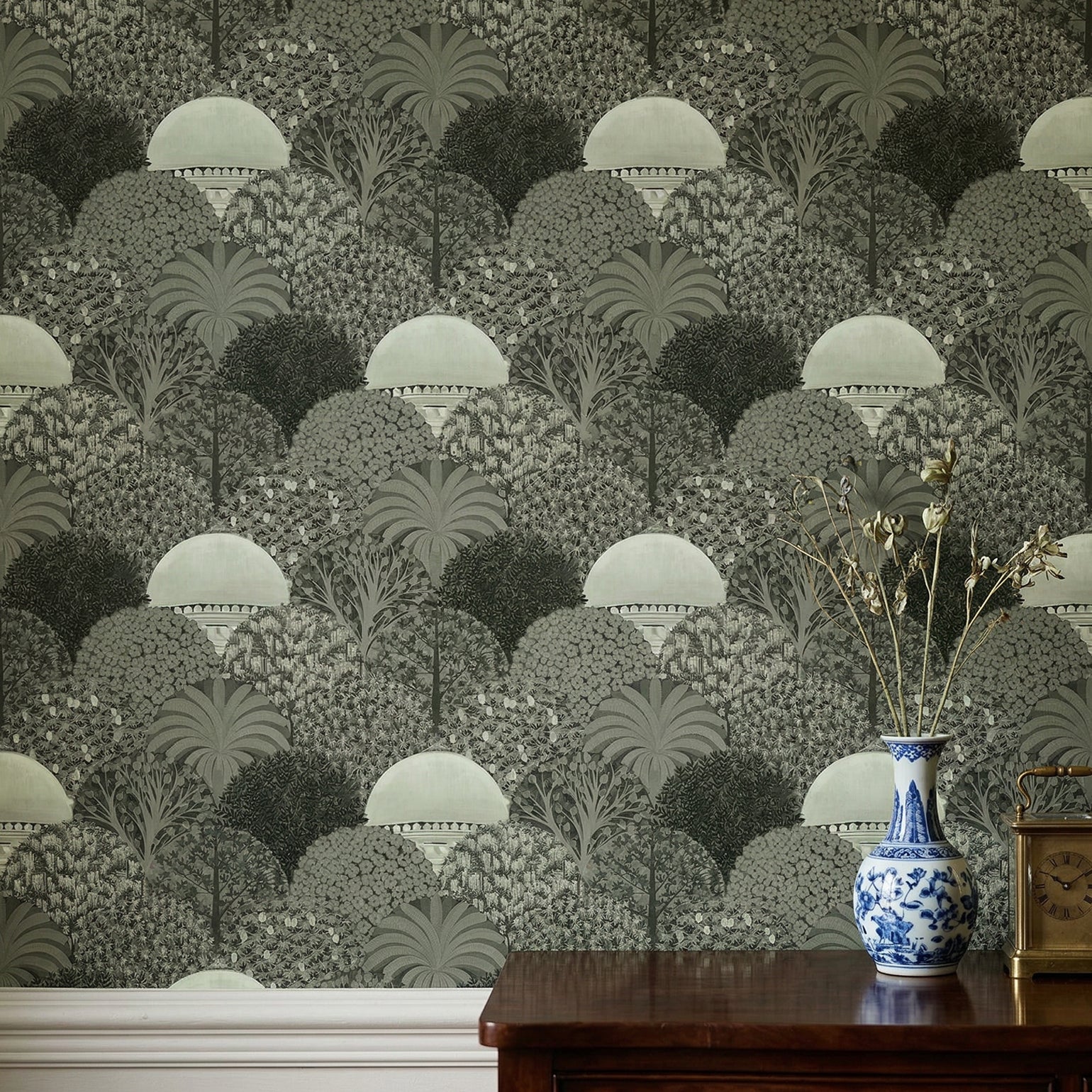 LODHI GARDEN -Lush Green